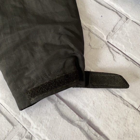 Eddie Bauer Black thermal insulation zip up jacket size medium - Picture 17 of 17